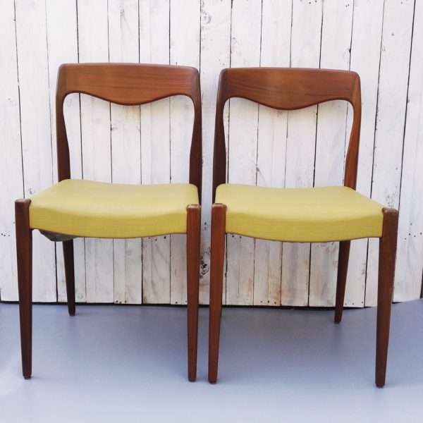 paire chaises design scandinave Niels Otto Moller 1960