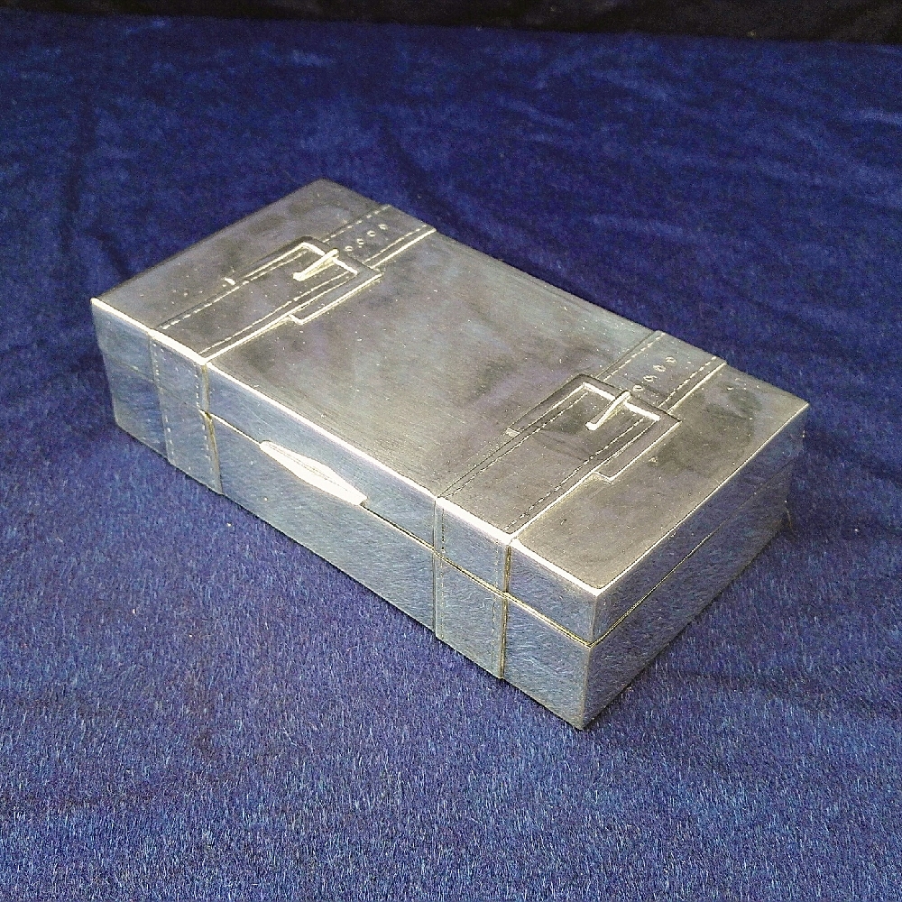 1 boîte à sucrettes en métal argenté