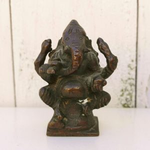 Petite statuette de Ganesh/Ganesha  en bronze. belle patine médaille. vintage. Bon état général. Hauteur : 6 cm