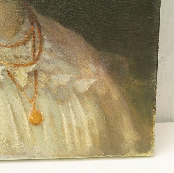 Portrait huile sur toile d'une femme bourgeoise par Charles Morancé. Datant du début XXe. Signé en haut à droite.  Quelques petites tâches. Bon état général Dimensions : 37,5 x 45,5 cm