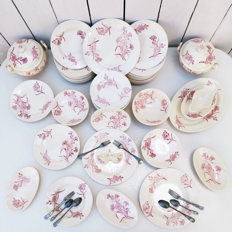 Lot Dinette Ancienne En Porcelaine – Terre De Fer – Fabrication Française – Bon état