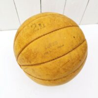 Ballon de médecine en cuir vintage - En vente sur France