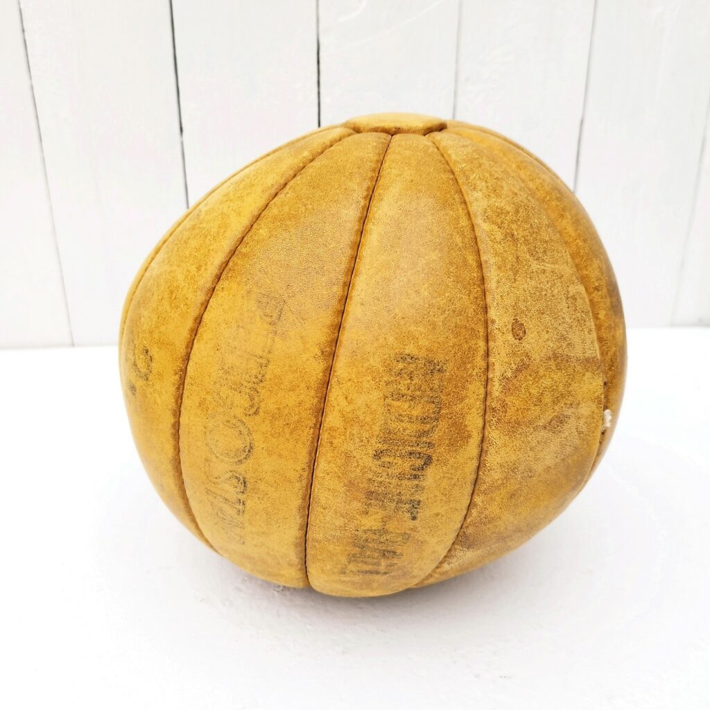 Médecine ball vintage en cuir 2 kg - Canada