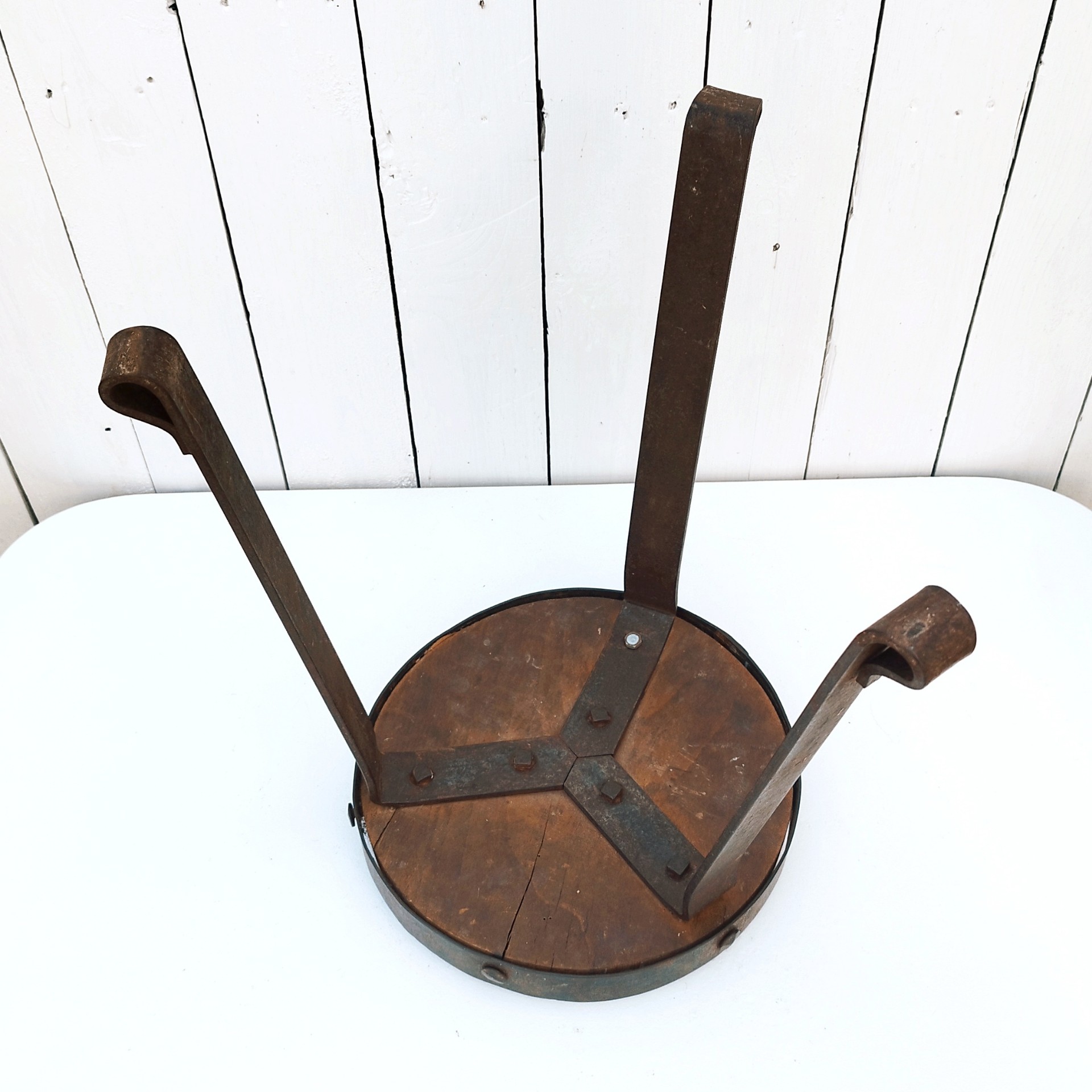 Petit tabouret brutaliste, fer forgé, Vintage – Image 10