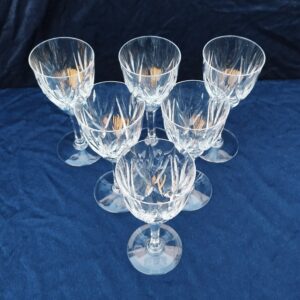 Six verres à vin, cristal taillé, modèle Monaco, vintage