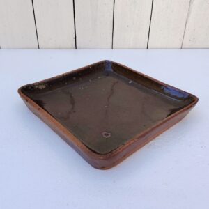 Vide poche en  grès vernissé. Datant des années 60, par Janet Stedman et Pierre Digan à La Borne. Quelques petits défauts de cuisson. Bon état général Dimensions  : 20,5 x 20,5  cm