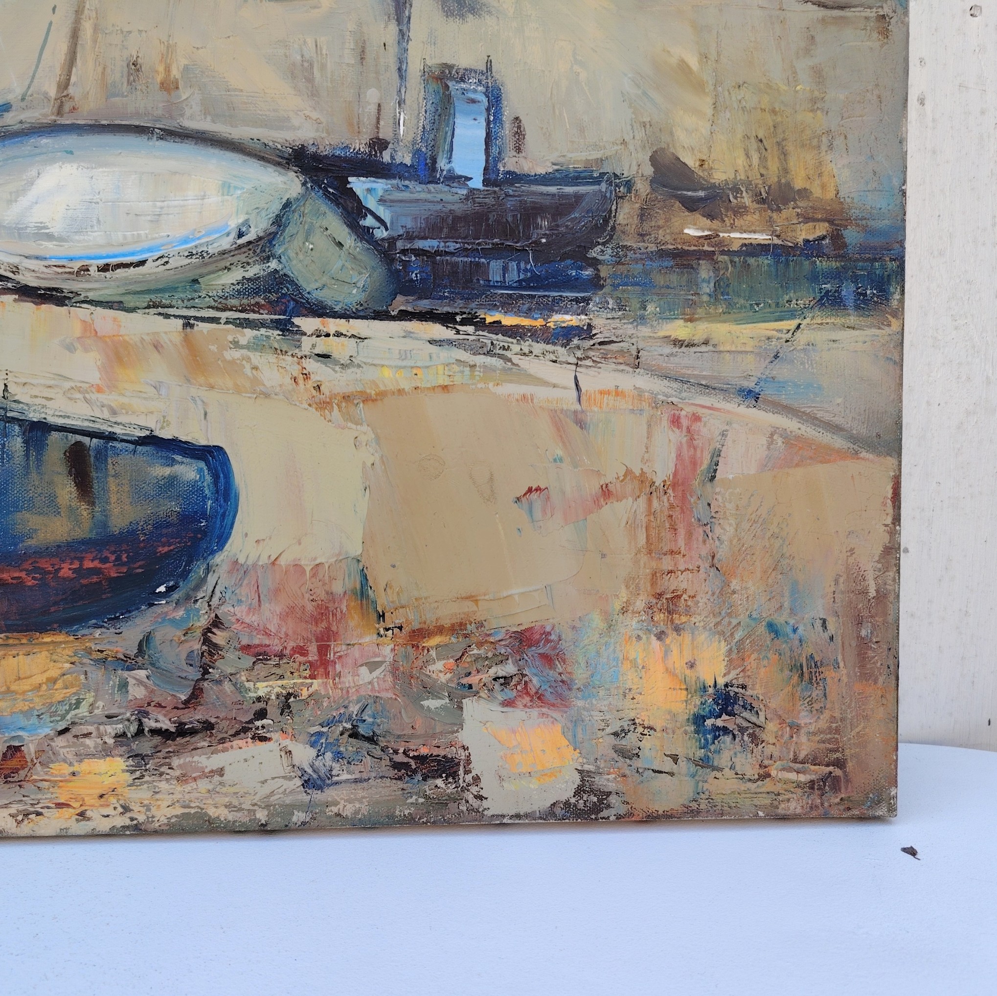 Tableau, Peinture acrylique sur toile représentant des bateaux en cale sèche pendant la marée basse. Signé Pignon. Un manque de matière au niveau du deuxième bateau en arrière plan Bon état. Dimensions : 54,5 x 38 cm