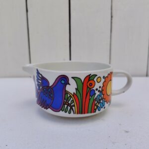 Crémier en porcelaine Villeroy & Boch modèle Acapulco. Légères traces d'usage.  Excellent état. Hauteur  : 6,5 cm Diamètre : 9 cm