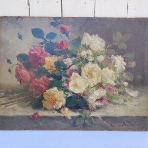 Huile sur toile qui a collée sur un panneau de bois représentant une nature morte d'un bouquet de fleurs. Signé Blondel. Des agrafes sur le contour Bon état général Dimensions : 44 x 33 cm
