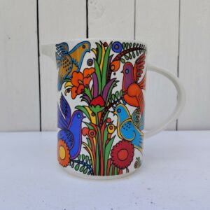 Pichet en porcelaine Villeroy & Boch modèle Acapulco. Légères traces d'usage. Excellent état. Hauteur : 19 cm