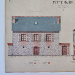 Planche d'architecte représentant le plan d'une petite maison Rennaise. Datant de 1898. Nommée " La petite maison". Pour ceux connaissant Rennes, vous reconnaitrez cette architecture dans certains quartiers de la ville. Traces et jaunissures, coins haut droit déchiré et une petit bout manquant. Bon état général Dimensions : 53 x 36 cm 