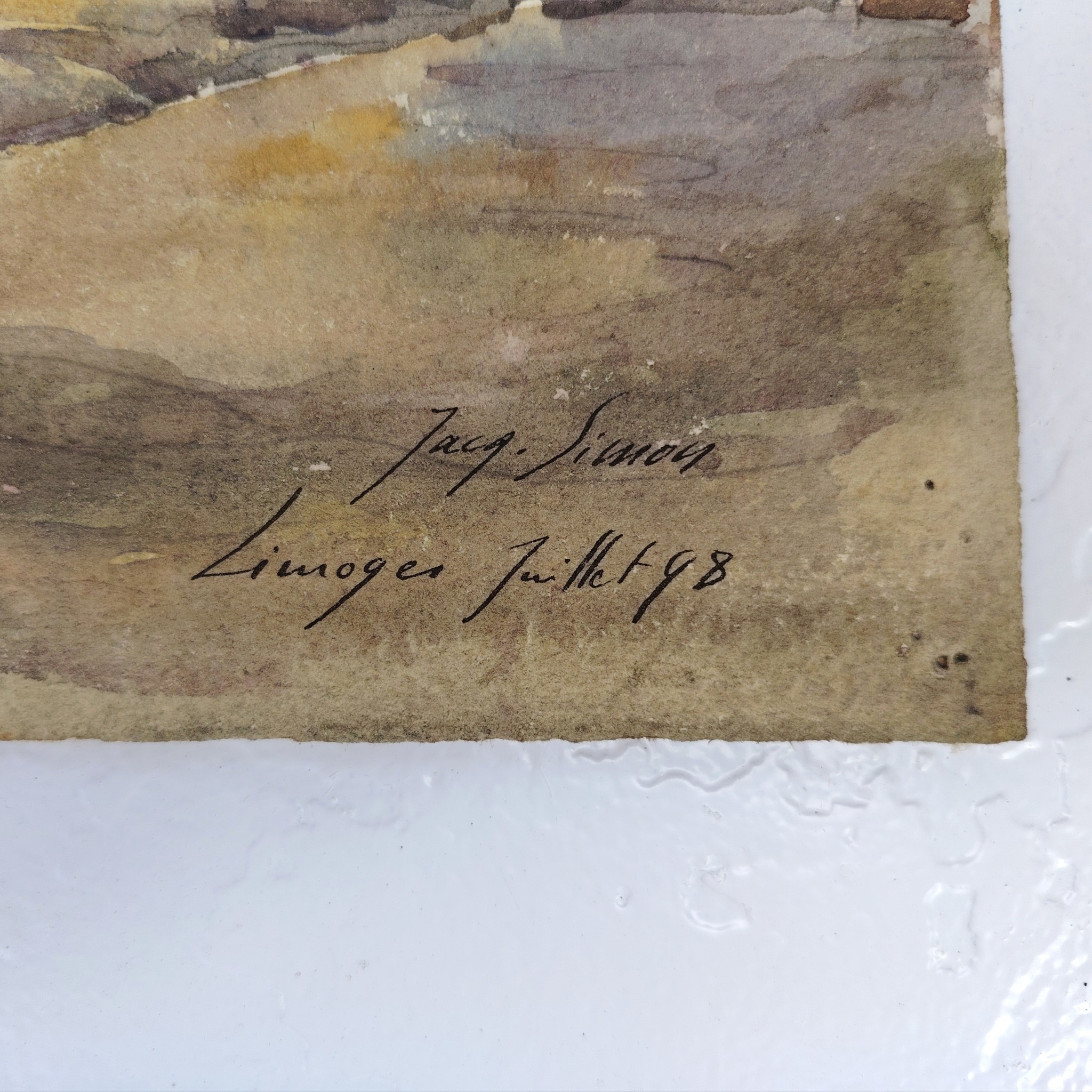 Aquarelle sur feuille de canson, représentant une façade de maison à limoges.Peint par Jacques Simon. Datée 1898. Léger gondolement du papier, rousseurs , coins cornés, traces d'enlèvement d'une marie-louise sur le contour. Bon état général . Dimensions : 34,5 x 25 cm
